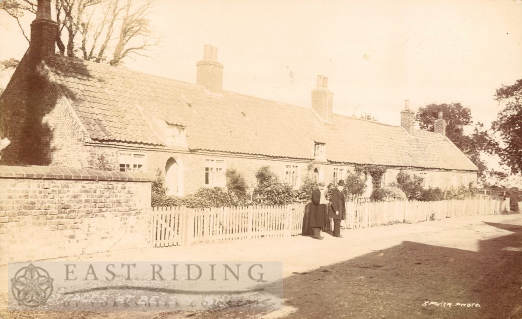 Cottages, Bessingby 1907