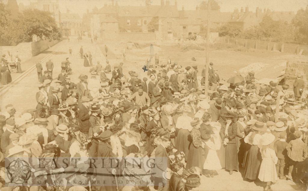 Baptist Chapel with group of people, Lord Robert’s Road, Beverley 1909