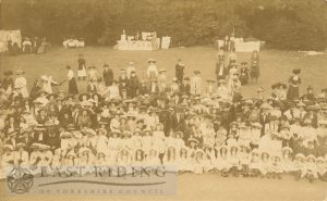 Coronation garden fete, Beverley 1911