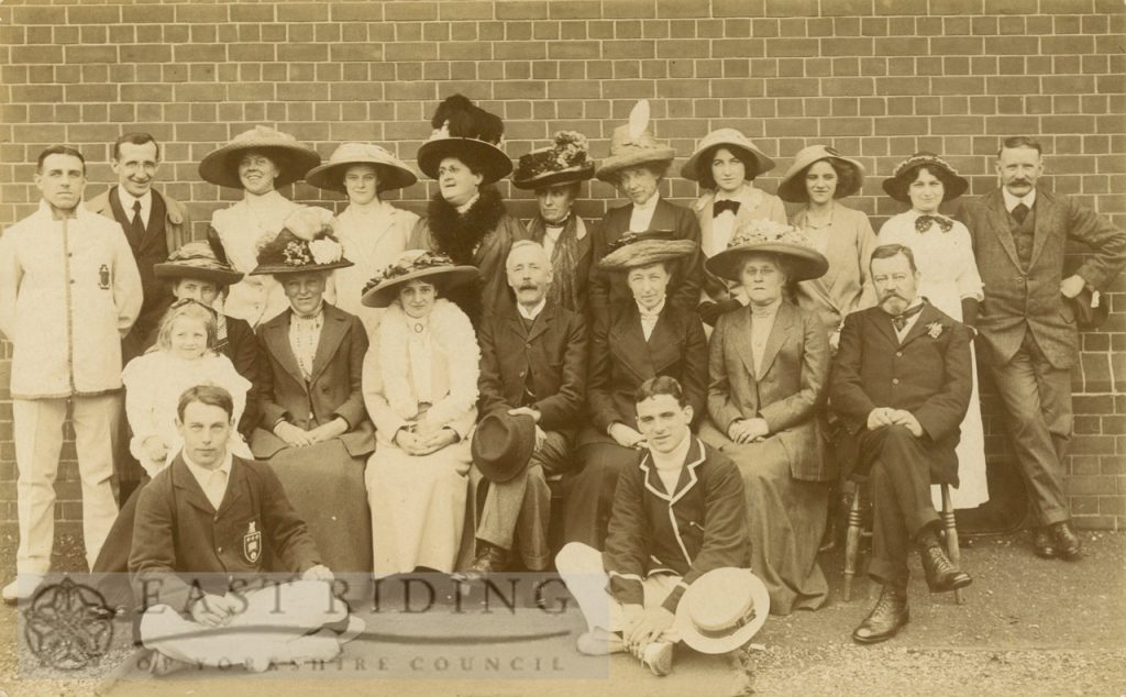 Beverley Grammar School, group of people 1910