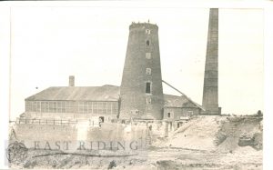 Queensgate whiting works and mill, Beverley 1900