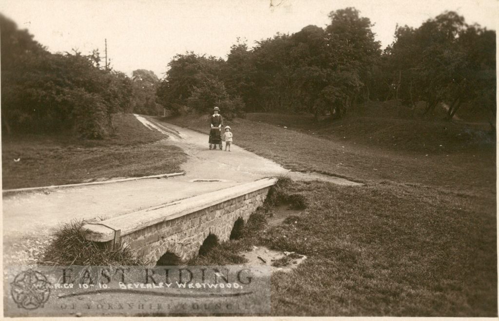 Westwood, Willow Row Bridge near Newbegin Pits, Beverley 1925
