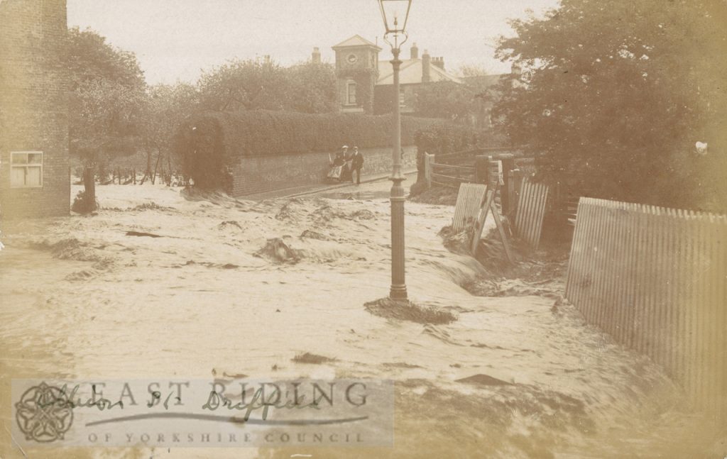 Floods – Albion Street, Driffield 20th May 1910