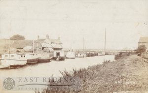 Beck and Bridge from south, North Frodingham  1907