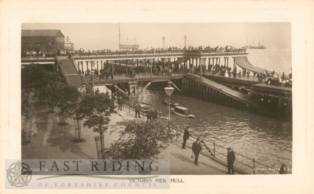 Victoria Pier, Hull 1900s