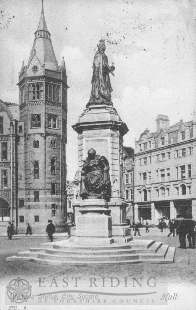 Victoria Statue, Victoria Square, Hull c.1900s